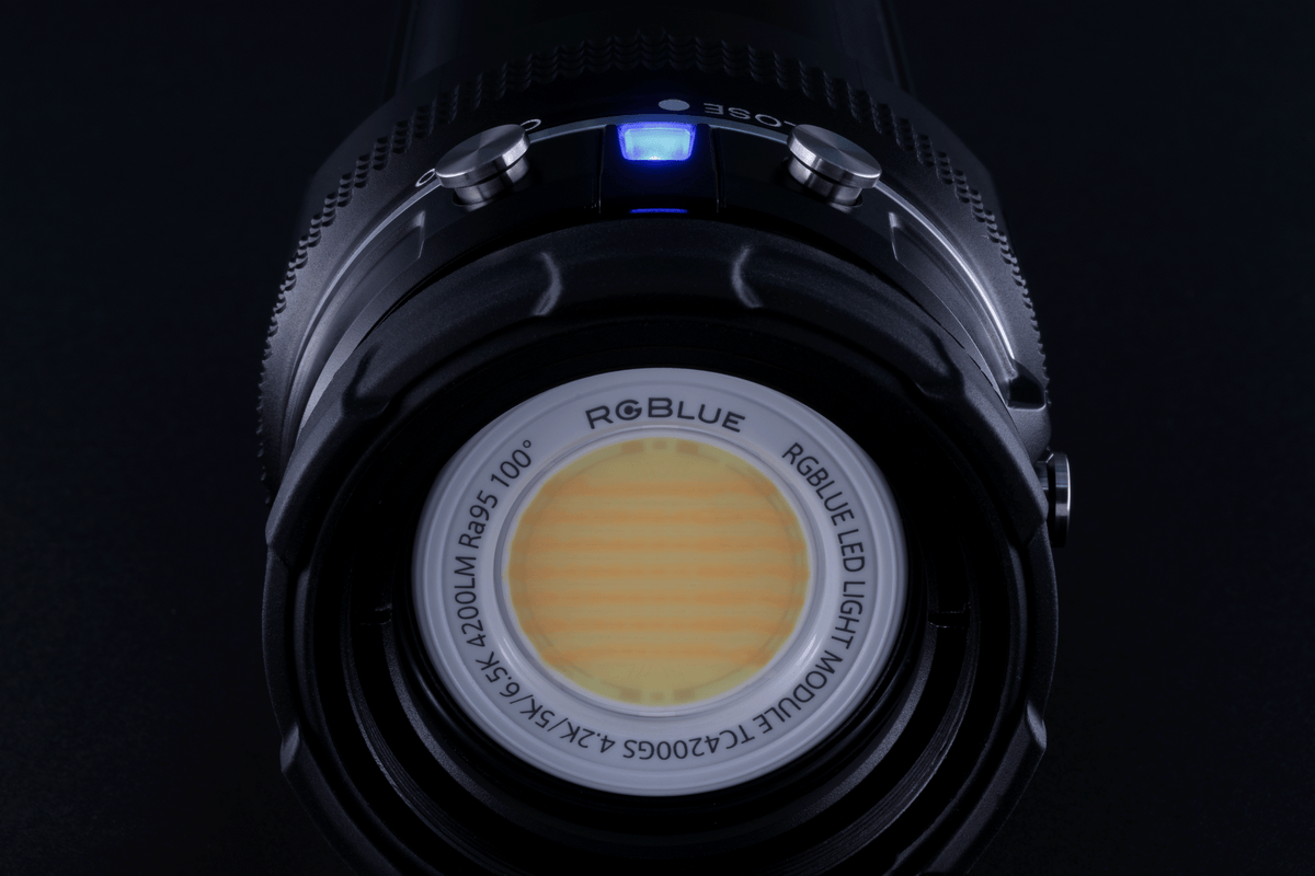 COLUMN｜ダイビング用水中ライトの通販ならRGBlue